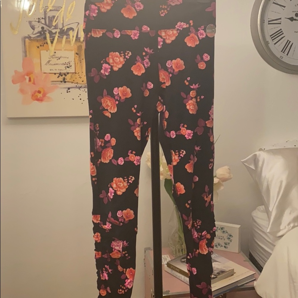 Victoria’s Secret Floral workout leggings